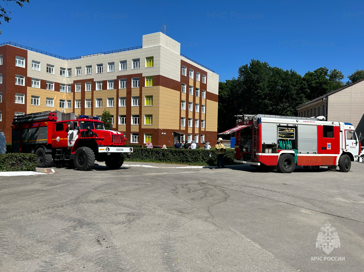 Контрольно-проверочное занятие по решению пожарно-тактических задач -  Новости - Главное управление МЧС России по Рязанской области